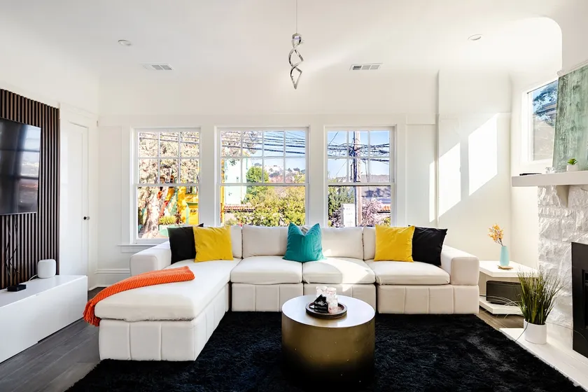 Modern Noe Valley home with private deck - Image 1