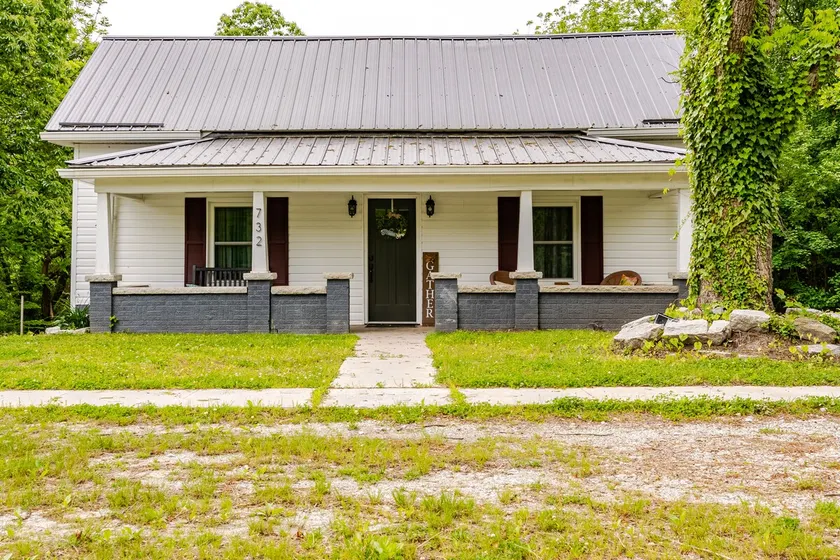Granite City Lodge - Image 1