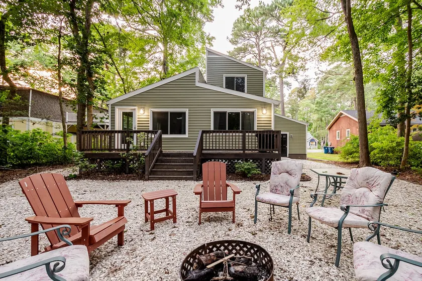 OC Gateway: Modern 4BR/2.5BA home (dog friendly) - Image 1