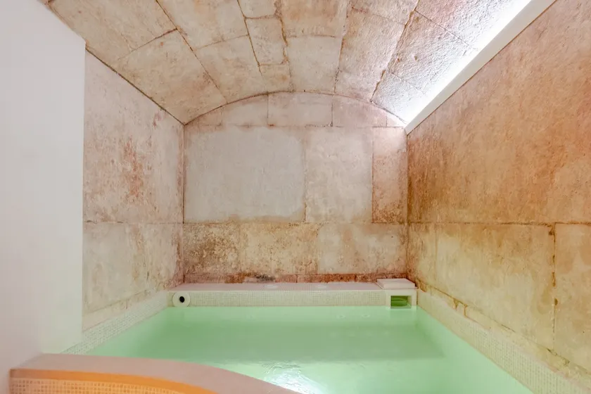 (Historic Center) Suite with whirlpool pool - Image 1
