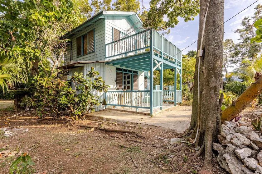 Garden House at Brimhole Estate - Image 1