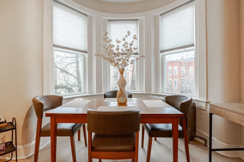 DC Cozy. Kitchen, W/D: Walkable! - Image 1