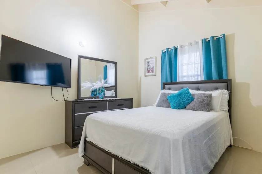 Sea-Breeze-Getaway - Image 1