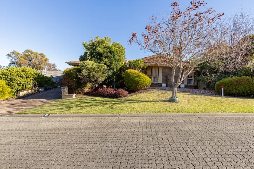 Wynn Vale House in quiet cul-de-sac - Image 1