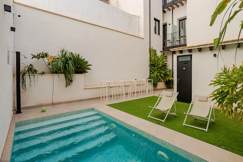 Centrally located apartment in Alicante for 2 people - Image 1