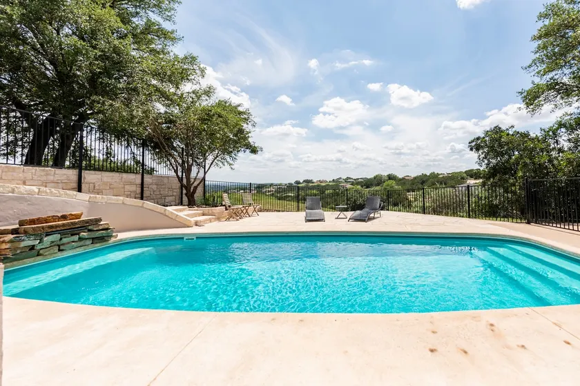 Hilltop Pool House W/great Views - Image 1