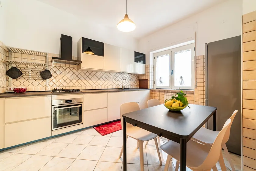Giuseppe & Remi's Appartment - Image 1
