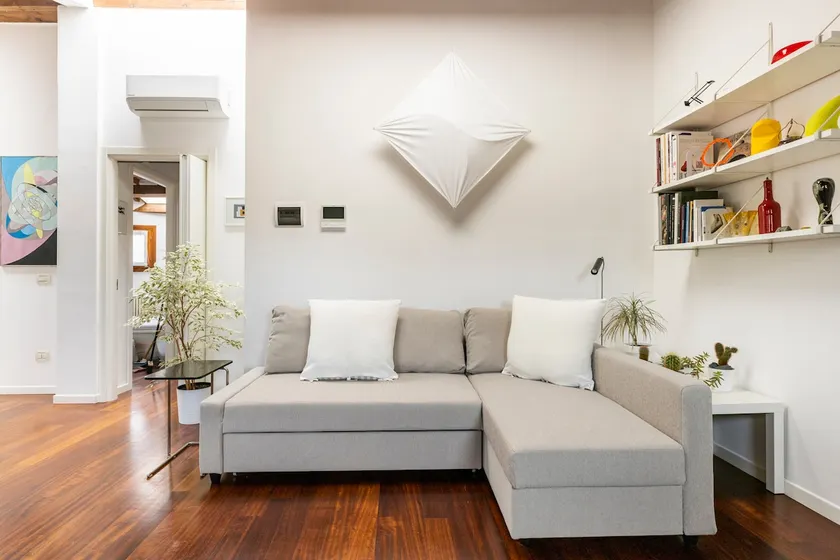 Modern Attic Apartment - Image 1