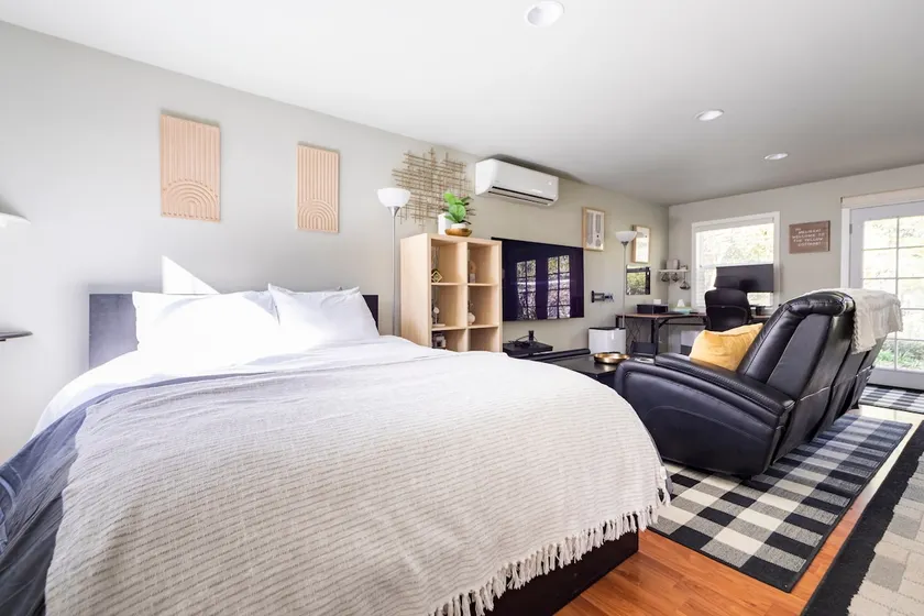 The Yellow Cottage - Private, Peaceful, & Near PDX - Image 1