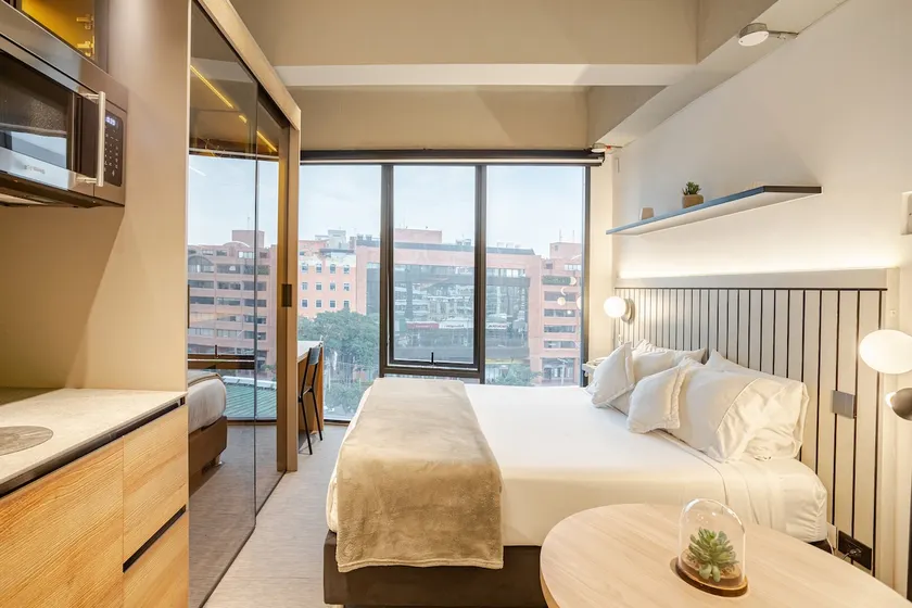 Exclusive Luxury Suite + pool - Image 1