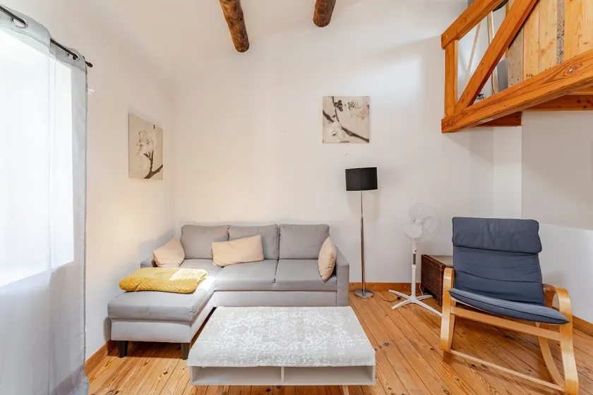 Atypical townhouse - Image 1