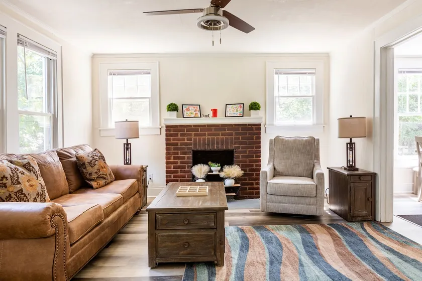 Comfy Cozy in NC - Image 1