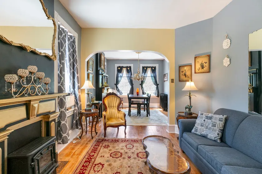 Historic Victorian comfort, safe 2nd fl apt - Image 1