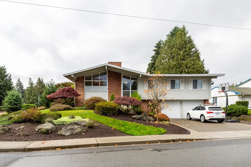 Bellevue 1 BD In-law Minutes From Microsoft - Image 1
