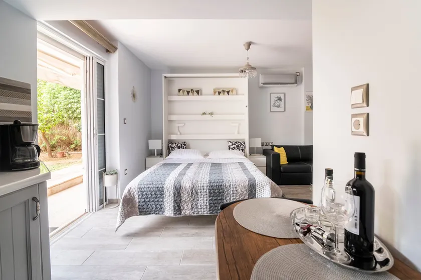 Cozy Studio 350 m to Voula Beach - Image 1