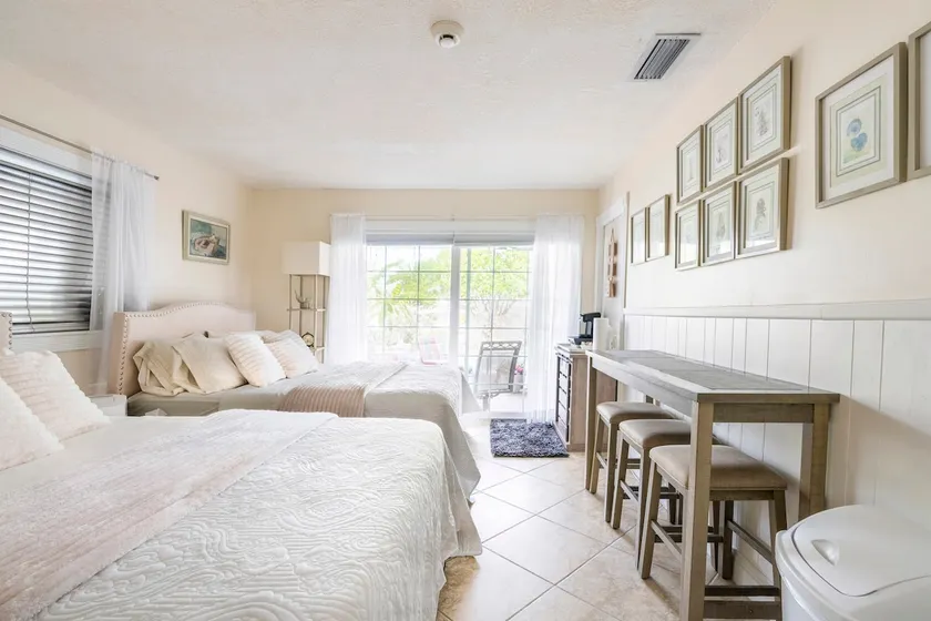 Studio- Between Hard Rock Stadium & Casino - Image 1
