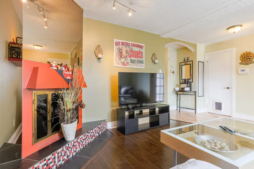 Cozy 2 bedroom close to downtown - Image 1