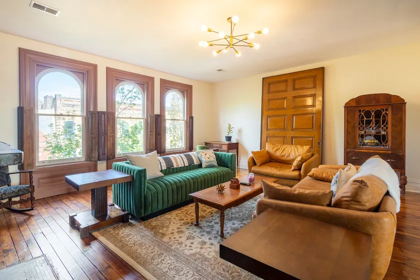 Modern Victorian Apartment - Quiet but walkable! - Image 1
