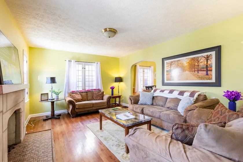 4 BRs+King Bed+Game Room+Broadripple+Bars+Spacious - Image 1
