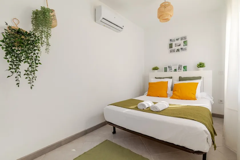 Home away from home • Quiet & cozy - Image 1