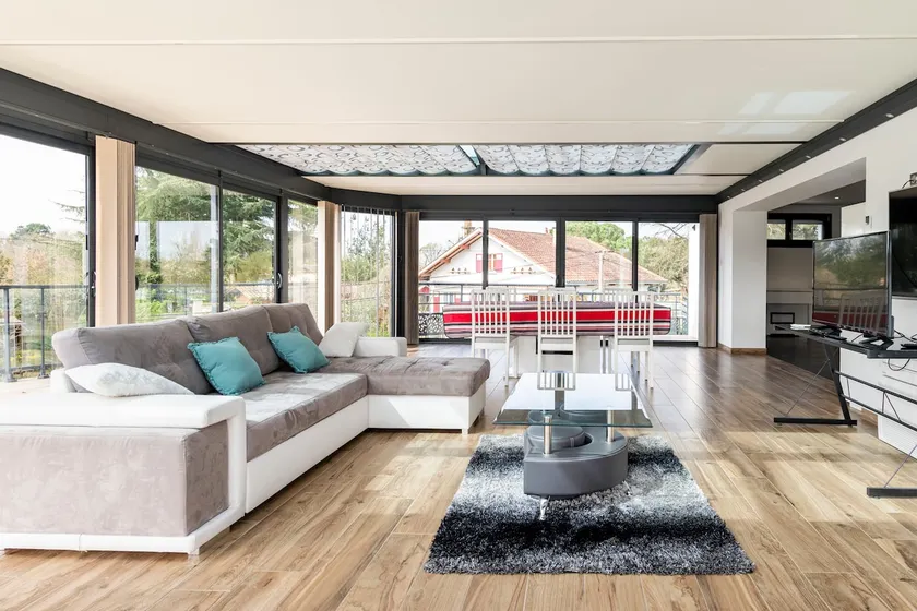 Modern & clean apartment - Image 1