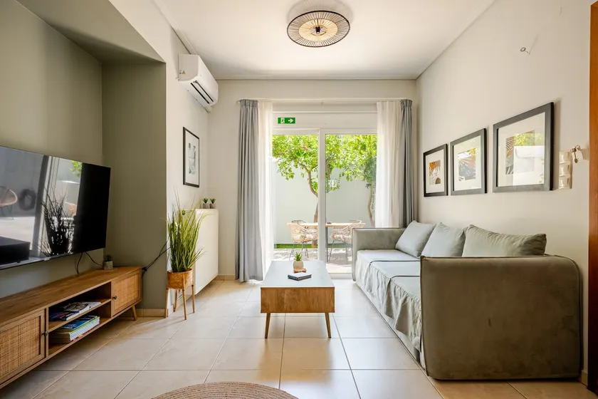 Inner City Retreat Apartment - Image 1