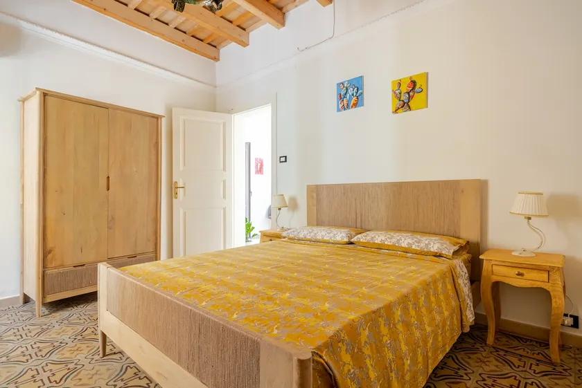 Charming Apartment In The Historic Center - Image 1