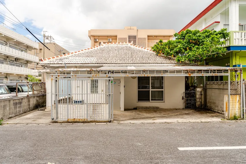”KOZA” is a 70-year-old Japanese house full of different cultures, with free parking for up to 5 people - Image 1