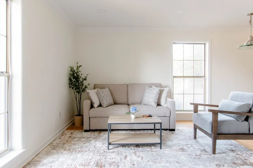 Home Away from Home | Prime Location | 1B1B Apt - Image 1