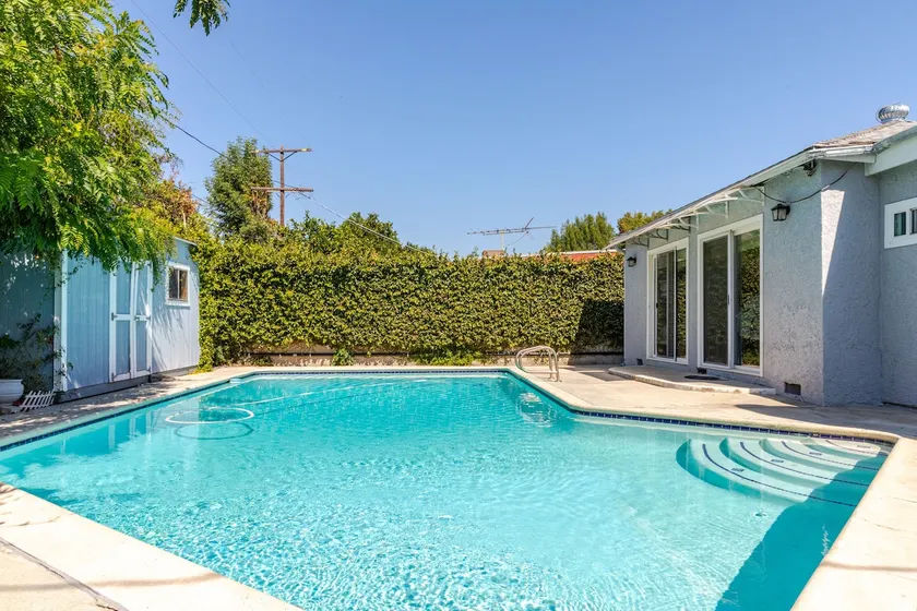 Newly Furnished, Entire Home, Pool House - Image 1