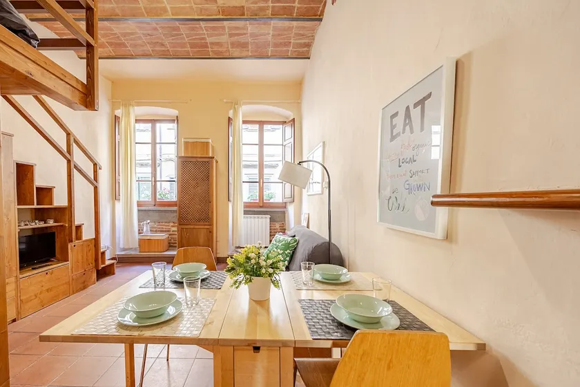 ”LA STANZA” APARTMENT IN HISTORICAL CENTER - Image 1