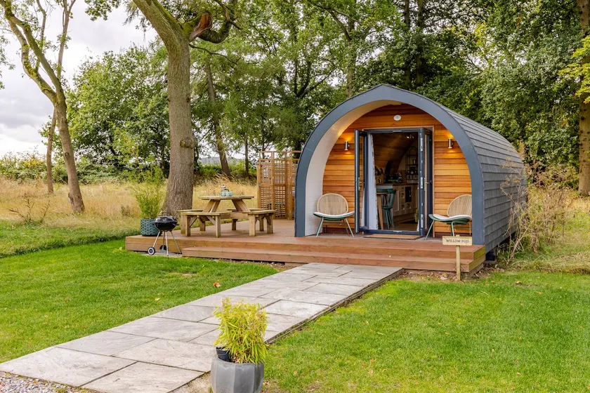Willow Pod, with Hot Tub- Eastwood Glamping - Image 1