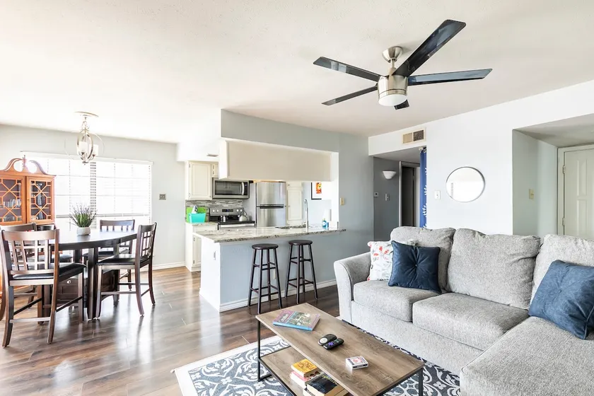 1 Bed Condo Near I-30 and Lake Ray Hubbard - Image 1