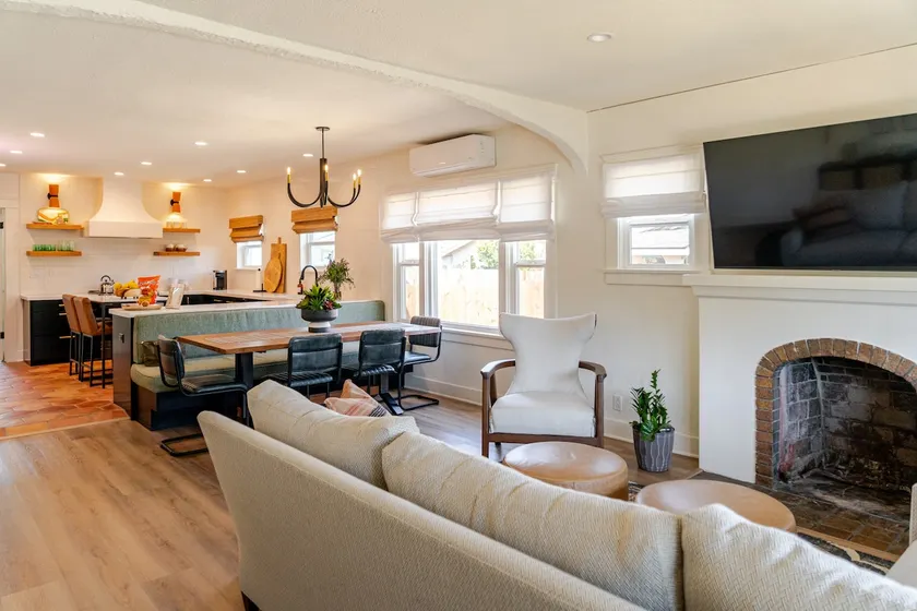 Dog-Friendly Gem w/ EV Charger - Image 1