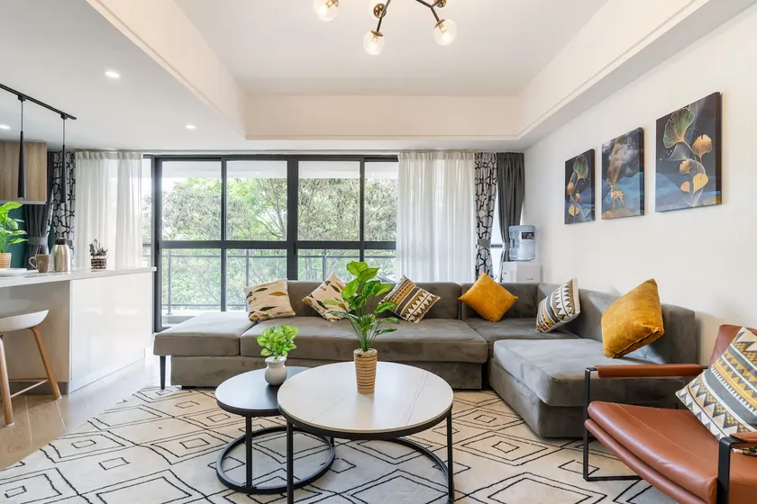 Laurel Hill-Suites - Image 1