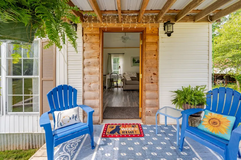 Your Busy Days Can Wait | Feel at Home on the Farm - Image 1