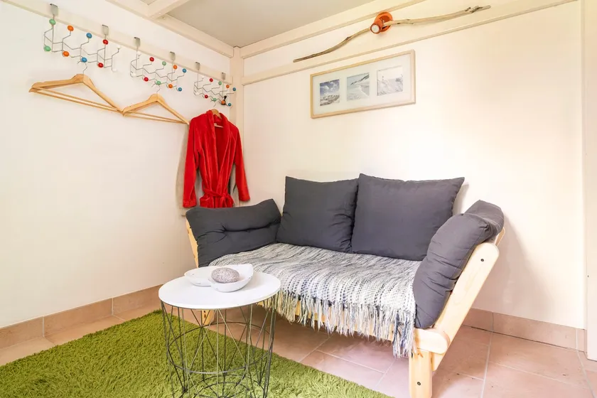 Charming studio located 45 minutes from Paris - Image 1