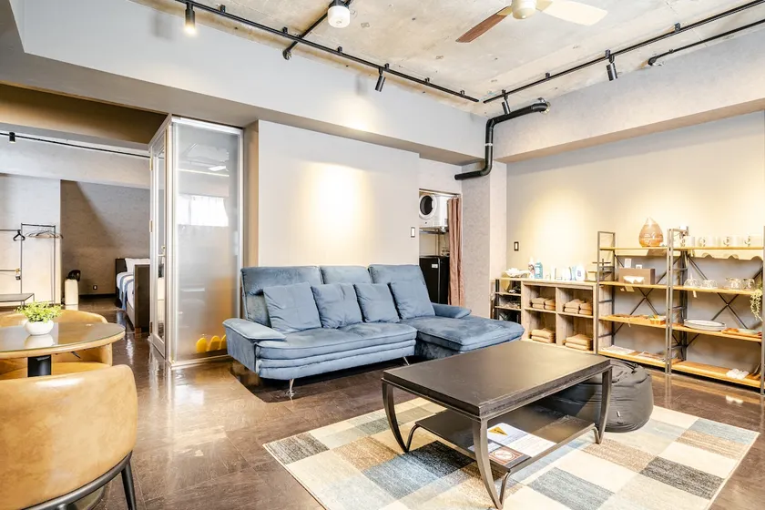 Spacious Airbnb for up to 8 people! 23 years of フルリノベの新調部屋！ Kokusai-dori is also within walking distance. Beautiful and clean accommodation! - Image 1