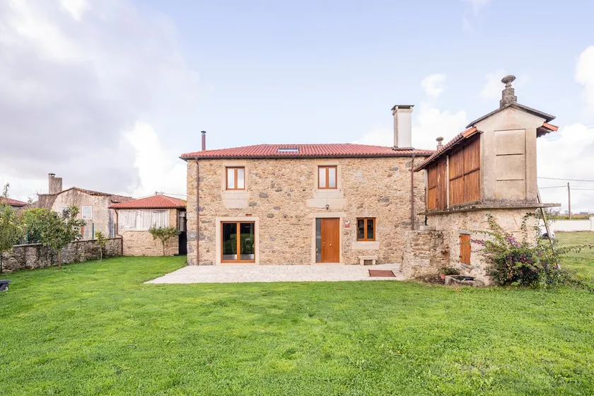 Taboada Villa - Image 1