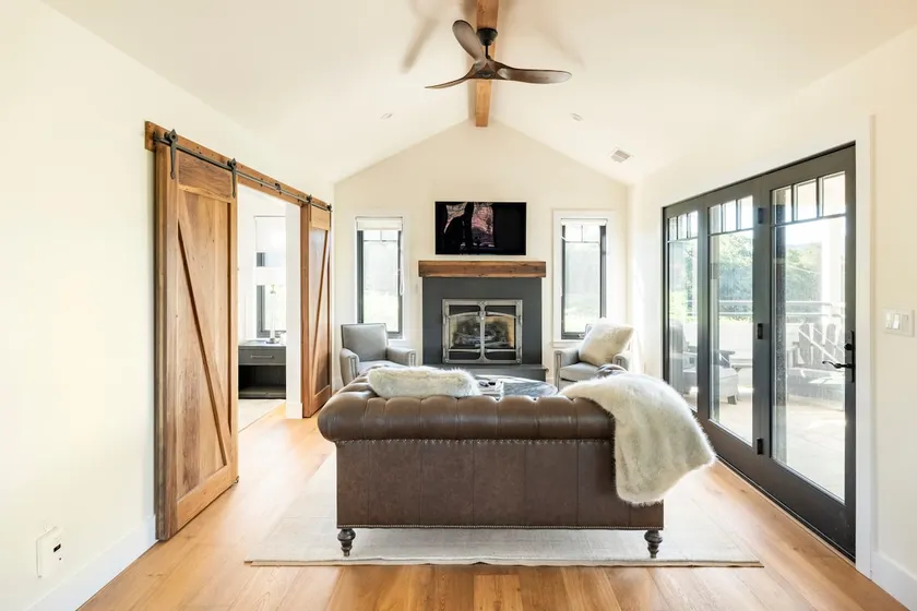 Luxury 1-br cottage on 30-acre Healdsburg vineyard - Image 1