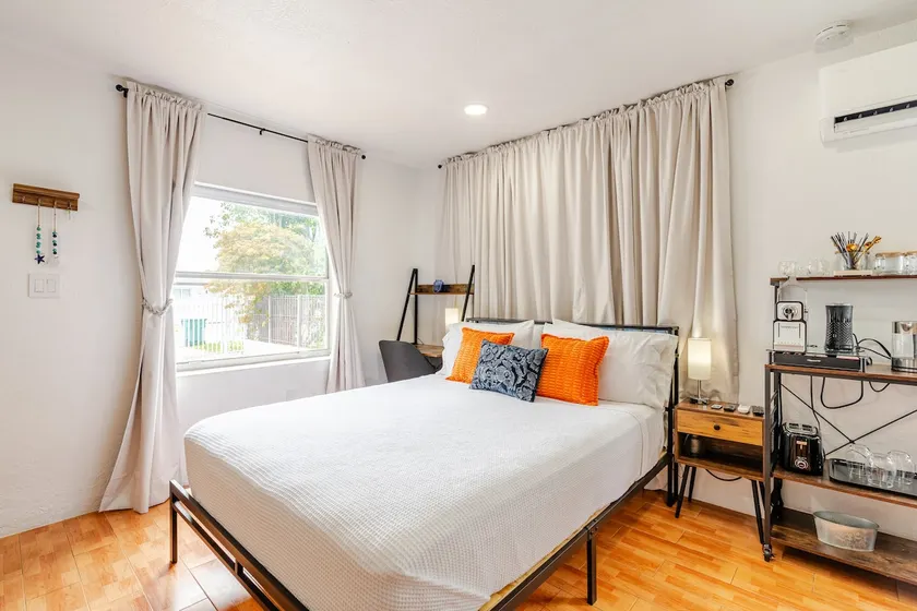 Cosy Guesthouse Central Located - Image 1