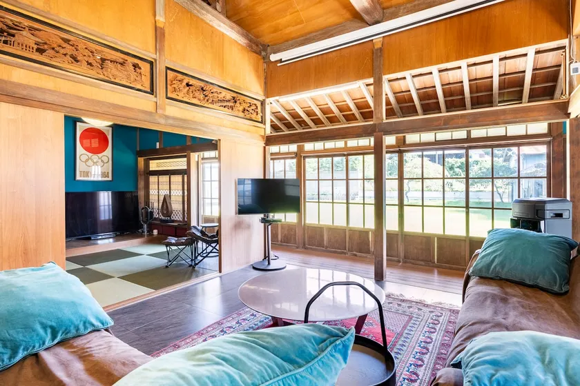 149㎡ [Retro renovated old house with a large sauna] BBQ and jacuzzi in the garden/3 free parking spaces/2 minutes to the sea - Image 1