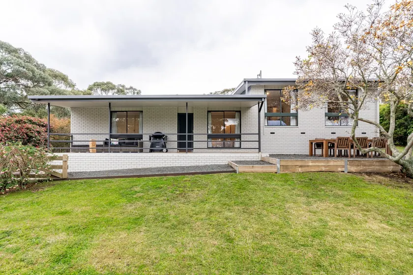 Rural Living Experience close to Ballarat Central - Image 1