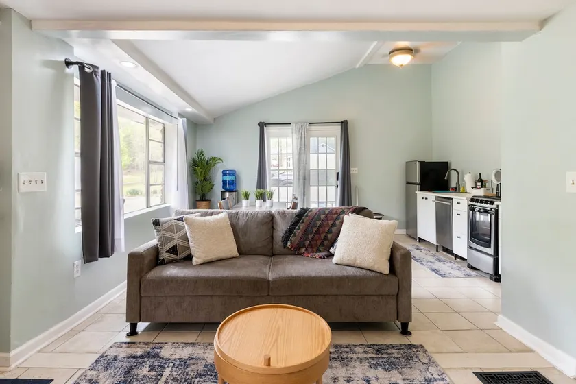 Spacious & Quiet 1-Bd Haven in Irmo, Near Columbia - Image 1