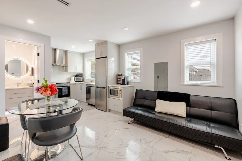 Serene Pearl | Modern 1BR Laneway Home - Image 1