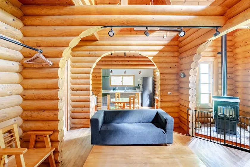 Cottage Chillps - Image 1