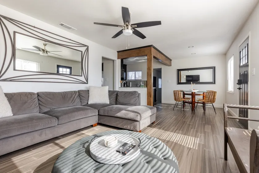 Renovated 3BR in Old Town Clovis Perfect for All - Image 1