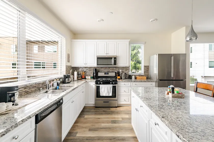 Spacious LA Oasis | Perfect for Families & Group - Image 1