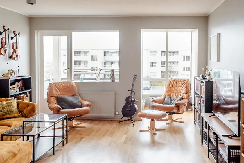 Bright and charming apartment - Image 1