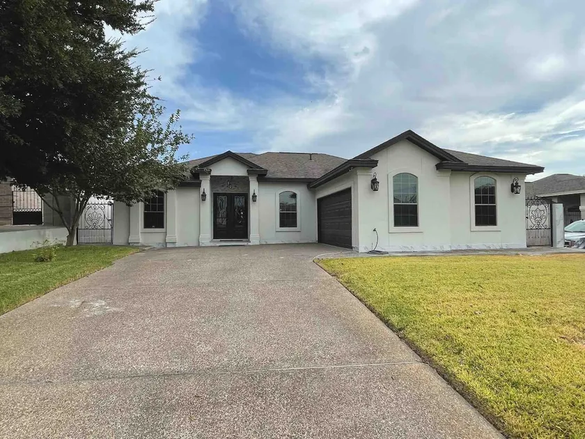 House in Los Agaves - Image 1